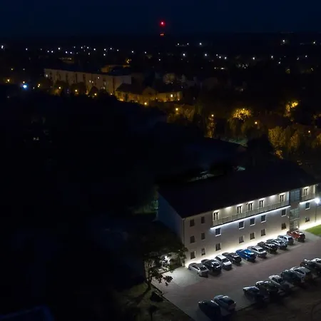 Hotel Szeghalom ホテル