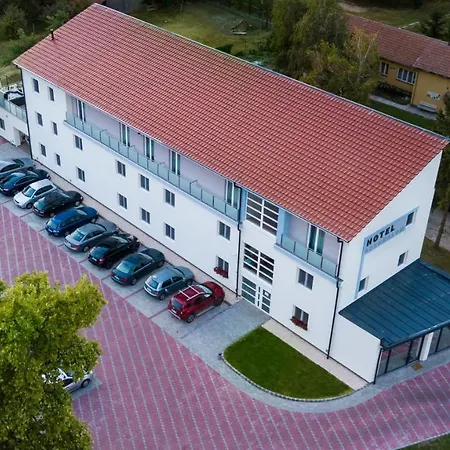 מלון Hotel Szeghalom 4*