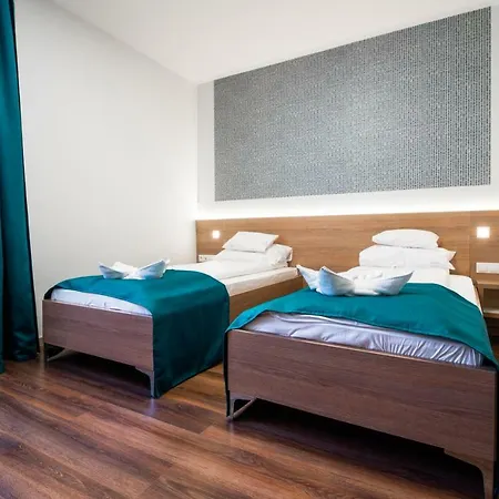 מלון Hotel Szeghalom Szeghalom