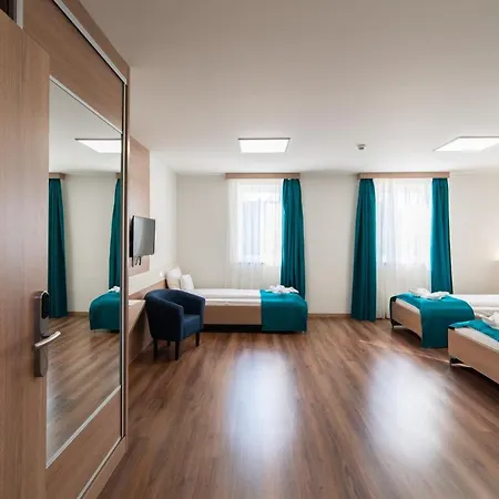 Hotel Szeghalom ホテル 4*