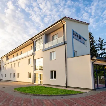 ホテル Hotel Szeghalom