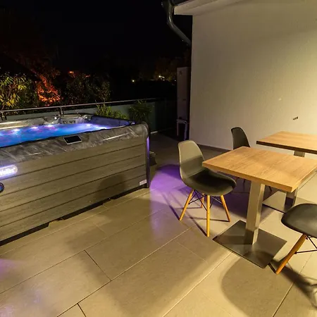מלון Hotel Szeghalom Szeghalom