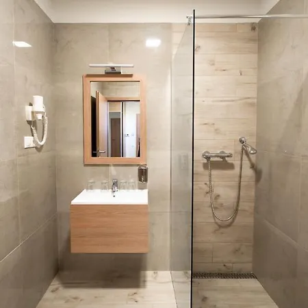 ホテル Hotel Szeghalom 4*
